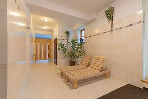 Zakopane Ski Apartment near Polana Szymoszkowa by Renters