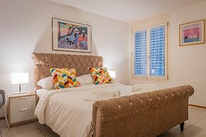 Los Lorentes Residences - Bulle