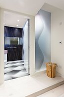 Designer Apartment in Mayfair