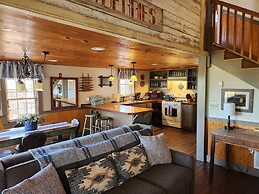 The Common Man Inn & Spa