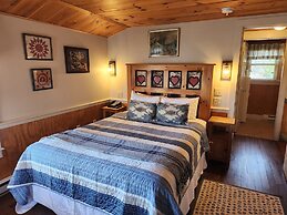 The Common Man Inn & Spa