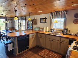 The Common Man Inn & Spa