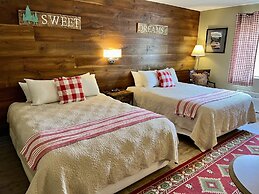 The Common Man Inn & Spa