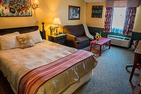 The Common Man Inn & Spa