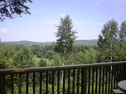 The Common Man Inn & Spa