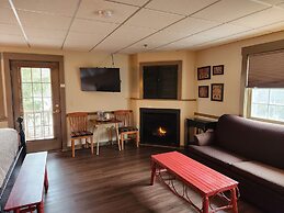 The Common Man Inn & Spa