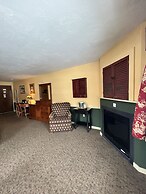 The Common Man Inn & Spa