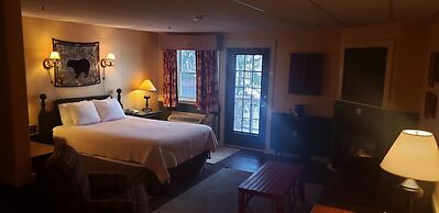 The Common Man Inn & Spa