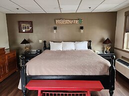 The Common Man Inn & Spa