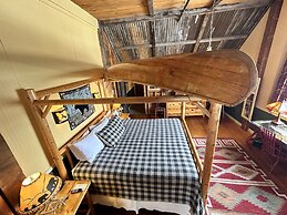 The Common Man Inn & Spa