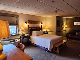 The Common Man Inn & Spa