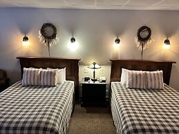 The Common Man Inn & Spa