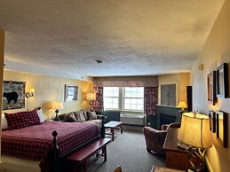 The Common Man Inn & Spa