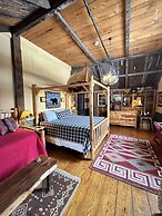 The Common Man Inn & Spa