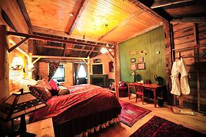 The Common Man Inn & Spa