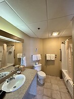 The Common Man Inn & Spa