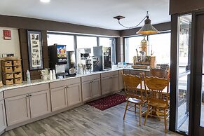 The Common Man Inn & Spa