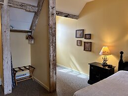 The Common Man Inn & Spa