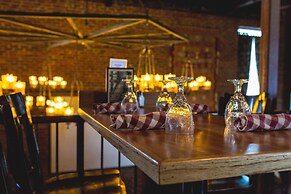 The Common Man Inn & Spa