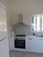 Beautiful 3-bed House in Chania With Garden