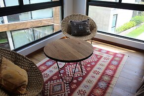 Be House Suites & Spa