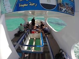 Immaculate 3-bed Apartment sea View