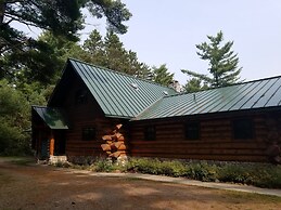 Katherine Lake Lodge