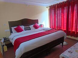 Goroomgo Chand Regency Nainital