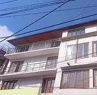 Goroomgo Chand Regency Nainital