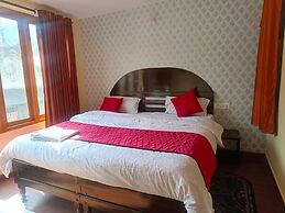 Goroomgo Chand Regency Nainital