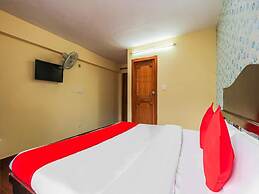 Goroomgo Chand Regency Nainital