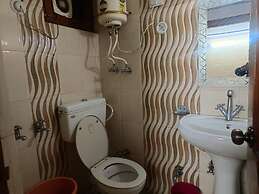 Goroomgo Chand Regency Nainital