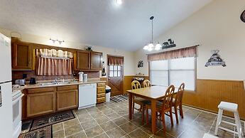 Mountaintop Hideaway