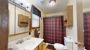 Mountaintop Hideaway