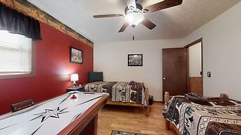 Mountaintop Hideaway