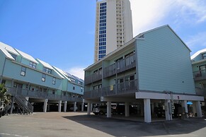 Ocean Reef 701 3 Bedroom Townhouse by RedAwning