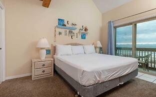Ocean Reef 701 3 Bedroom Townhouse by RedAwning