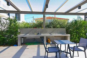 Lavinia Home in Nikiti