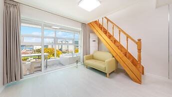 Geoje Forest-morning Spa Pension