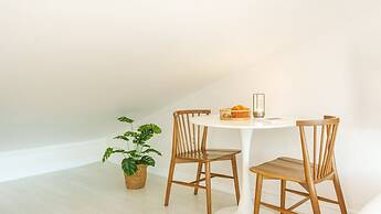 Geoje Forest-morning Spa Pension