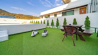 Geoje Forest-morning Spa Pension