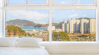 Geoje Forest-morning Spa Pension