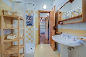 Le Meublé (between City Center & Skiing)