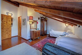 Le Meublé (between City Center & Skiing)