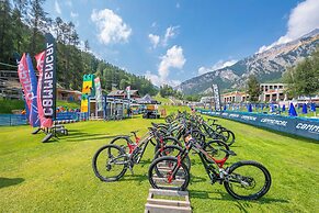 Le Meublé (between City Center & Skiing)