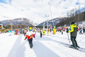 Le Meublé (between City Center & Skiing)