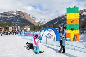 Le Meublé (between City Center & Skiing)