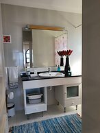 Luzia's Apartment - 2 Bedroom Apartment Sleeps 4