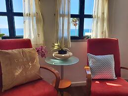 Luzia's Apartment - 2 Bedroom Apartment Sleeps 4