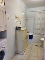 Luzia's Apartment - 2 Bedroom Apartment Sleeps 4